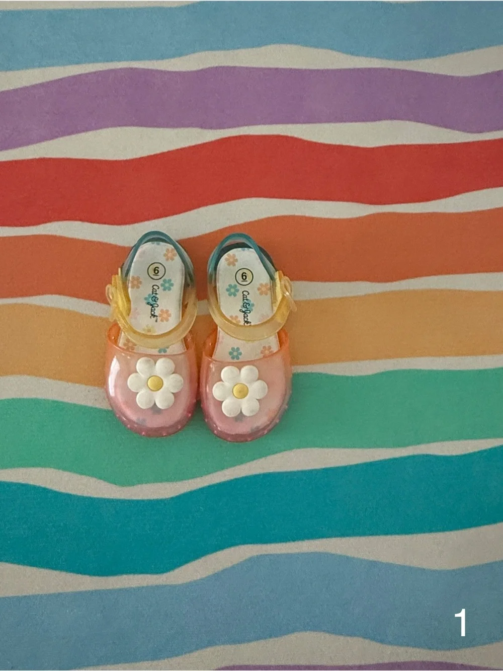 Kids Pink Jelly Sandals with Daisy Accent